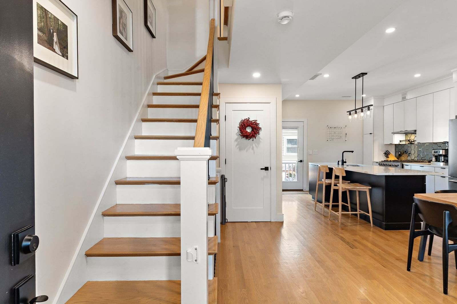 39 Essex St Boston — Photo 3 of 24