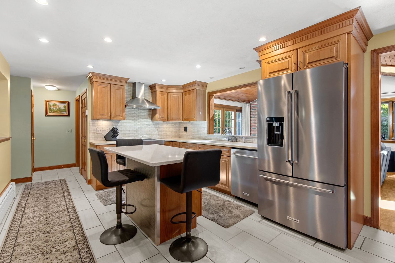 247 Channing Rd Belmont — Photo 9 of 37