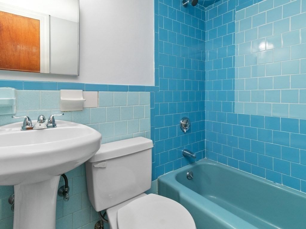 63 Rockridge Road Waltham — Photo 12 of 42