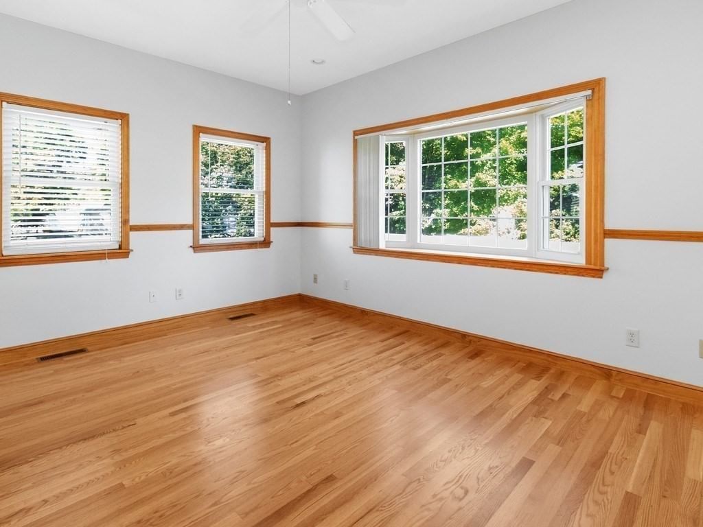 63 Rockridge Road Waltham — Photo 13 of 42