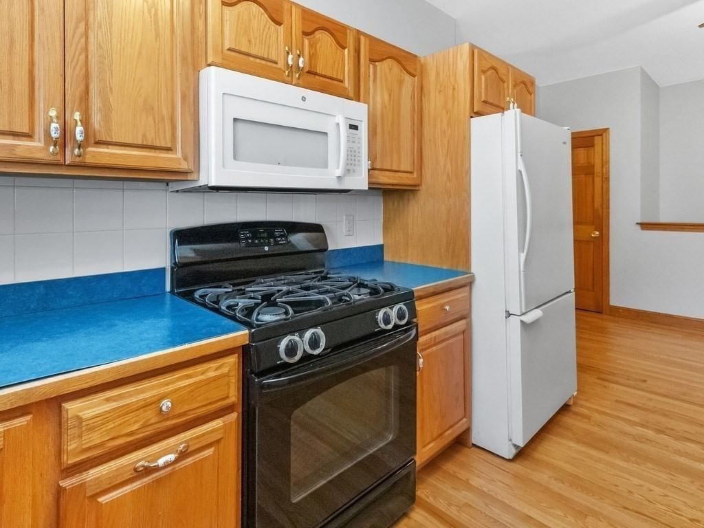 63 Rockridge Road Waltham — Photo 22 of 42