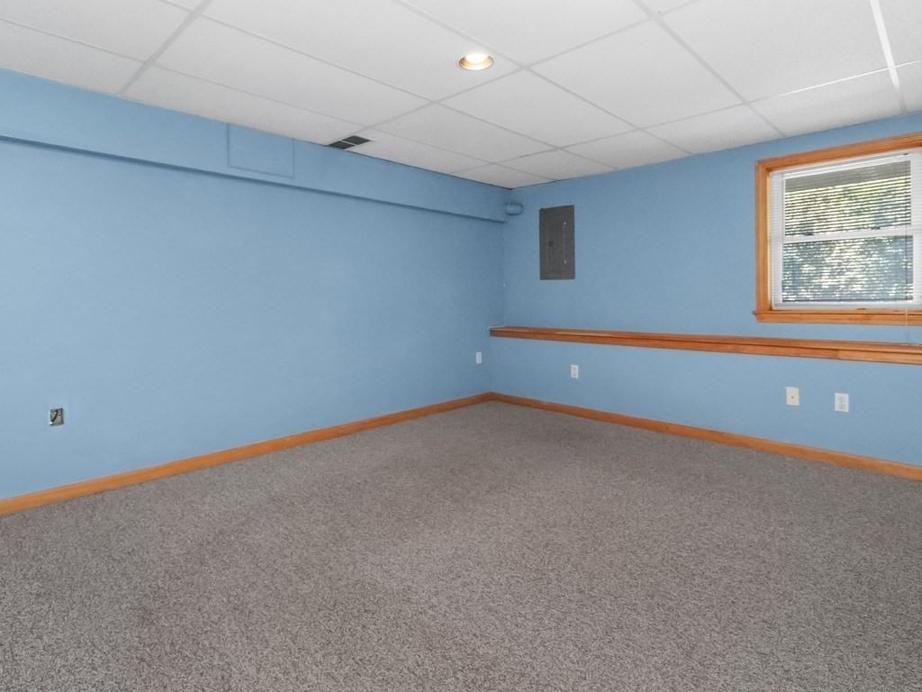 63 Rockridge Road Waltham — Photo 32 of 42