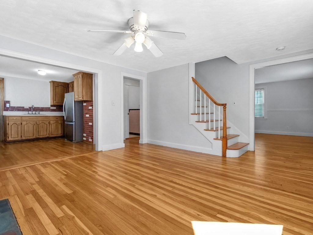 63 Rockridge Road Waltham — Photo 6 of 42