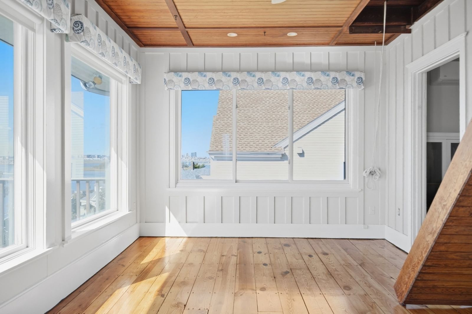 63 Harbor View Ave Winthrop — Photo 15 of 37