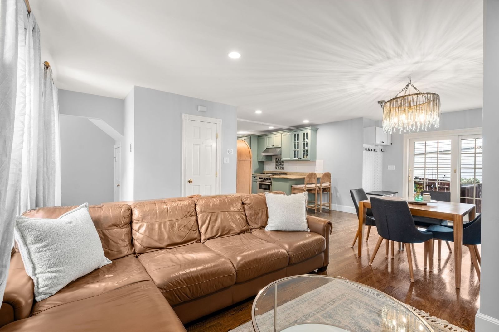6 Franklin St #2 Boston — Photo 2 of 25