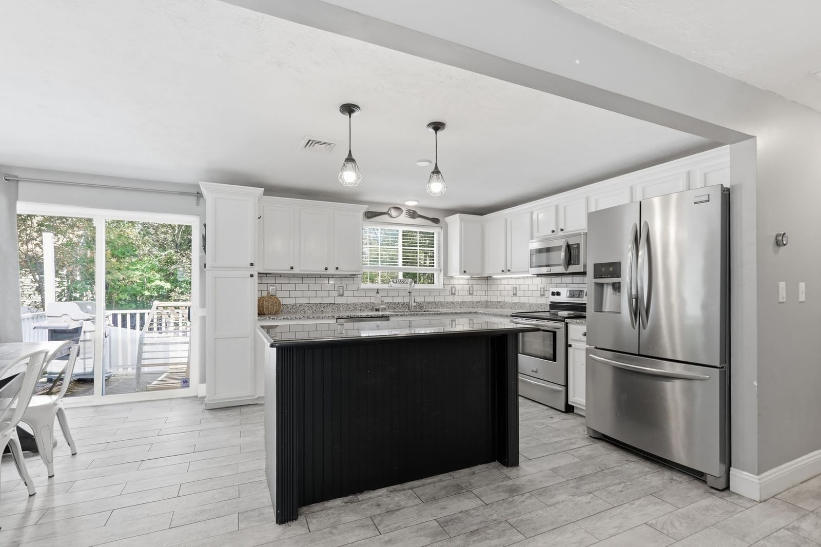 29 Clearview Ave Fitchburg — Photo 2 of 26