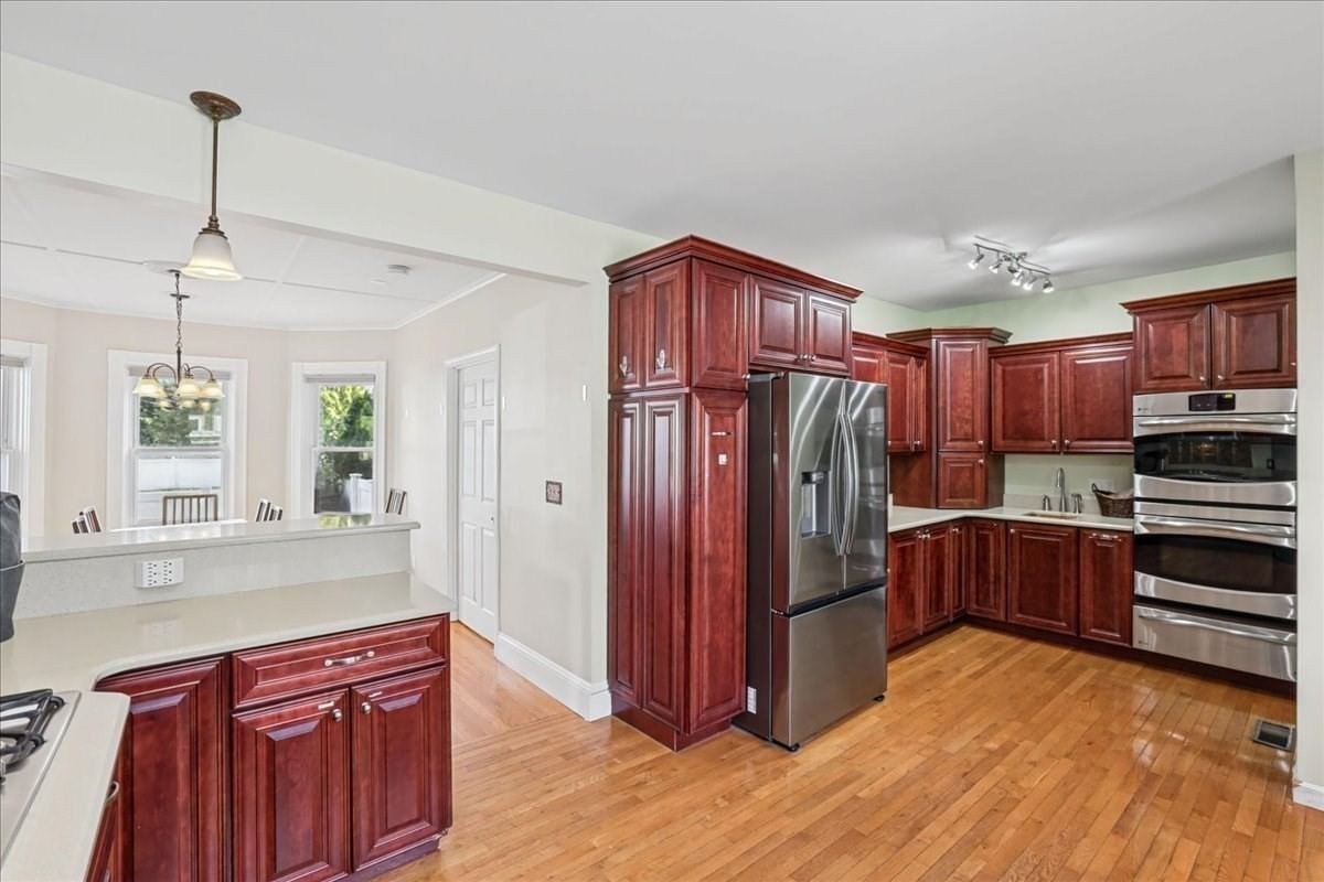 307 S Main Street Attleboro — Photo 13 of 32