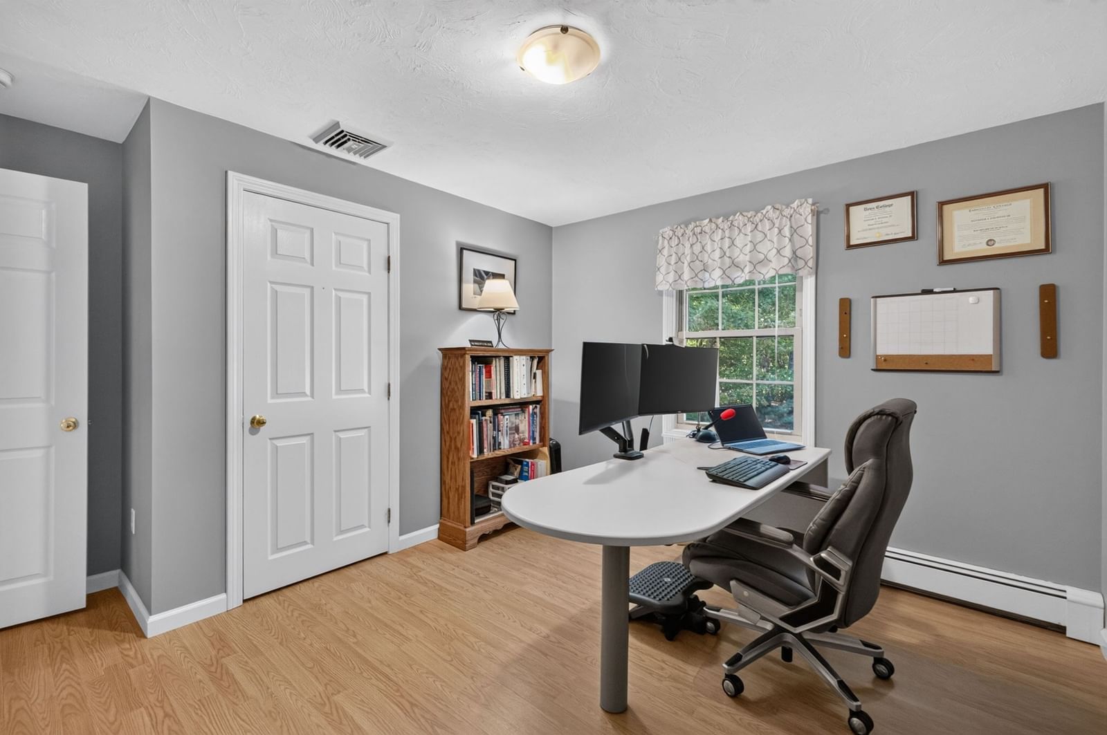 8 Monahan Lane Mansfield — Photo 2 of 31
