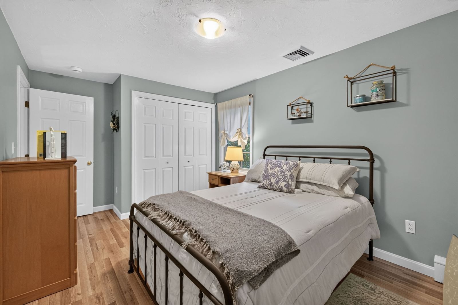 8 Monahan Lane Mansfield — Photo 4 of 31