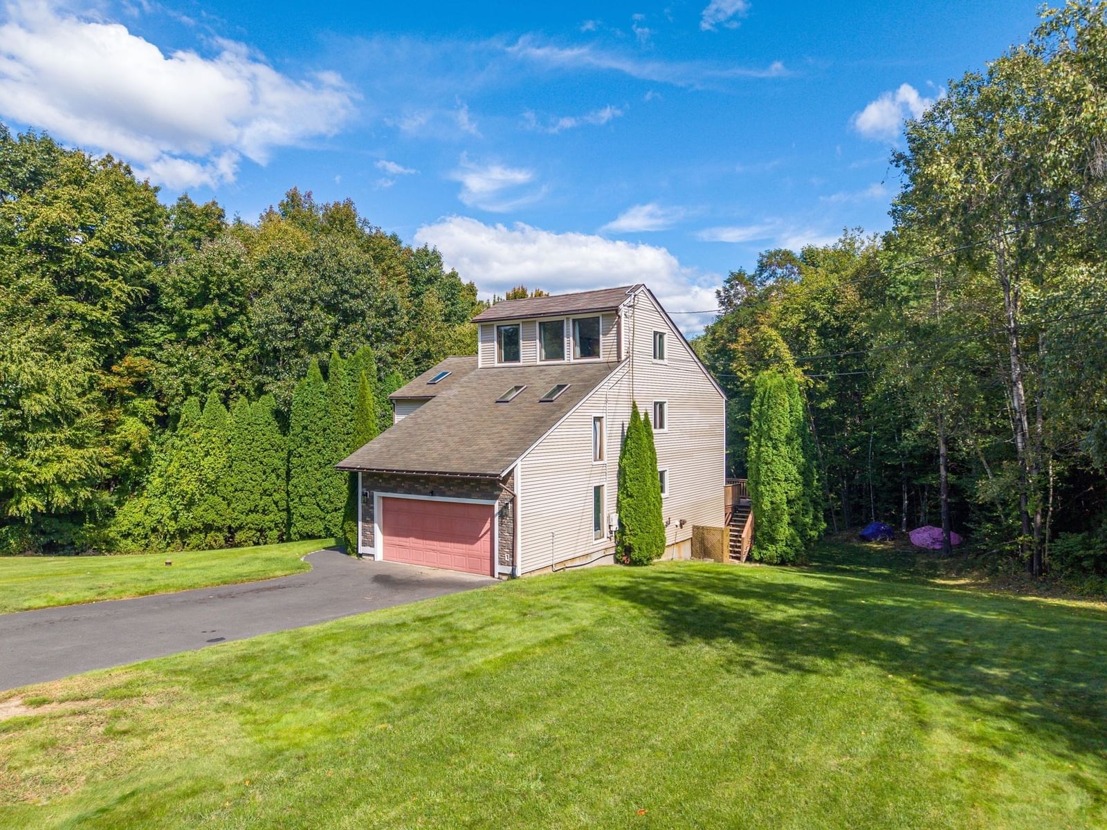 72 Mountain View Dr Belchertown — Photo 3 of 40