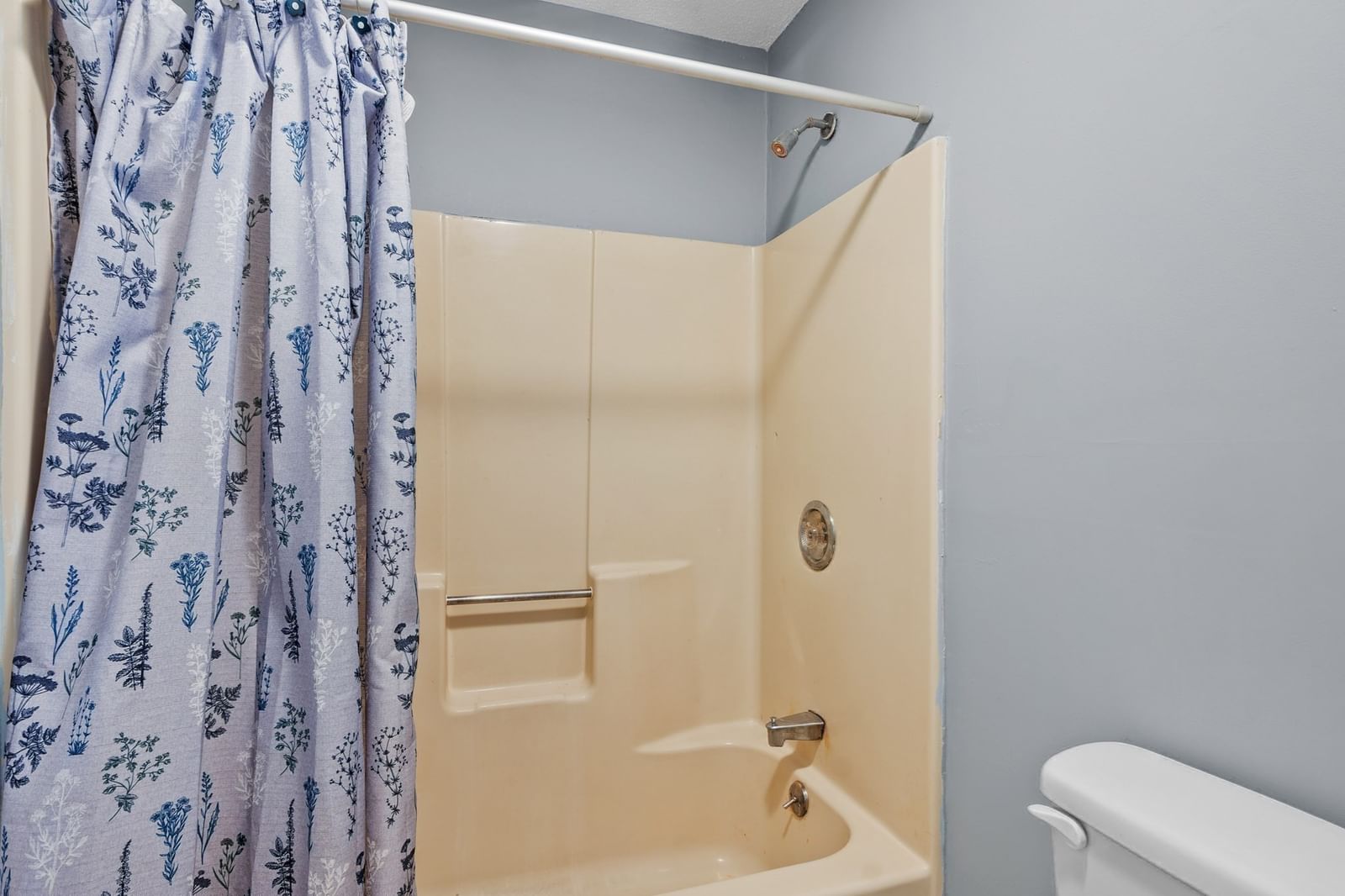 1508 Gorham Street #102 Lowell — Photo 10 of 23
