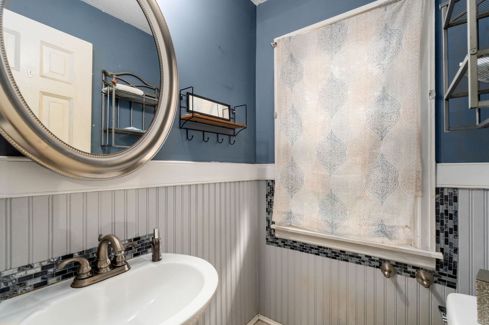 43 Winsor St Ludlow — Photo 20 of 40
