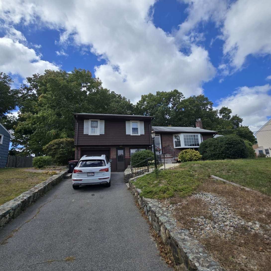 59 Kenelworth Ave Brockton — Photo 3 of 23