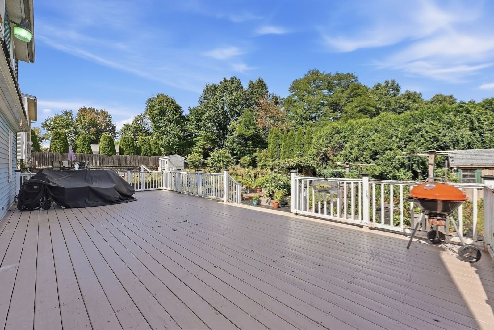 68 Alhambra Cir N Agawam — Photo 31 of 39