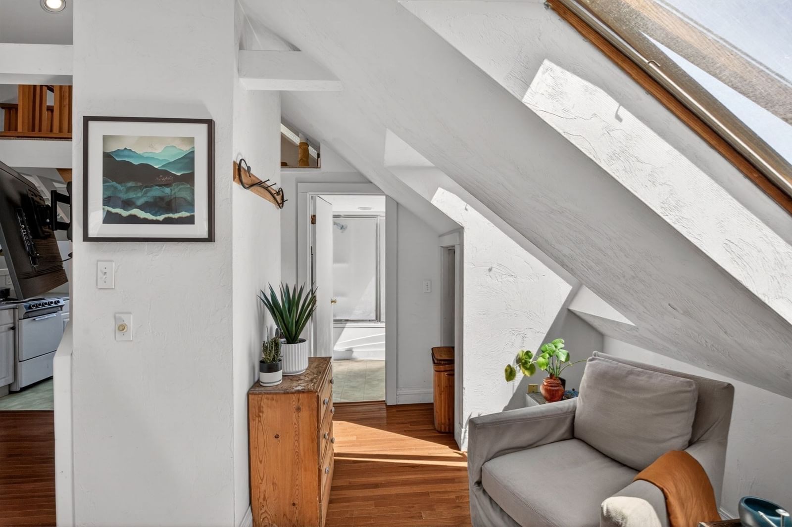 127 Bradford Street #4 Provincetown — Photo 9 of 22