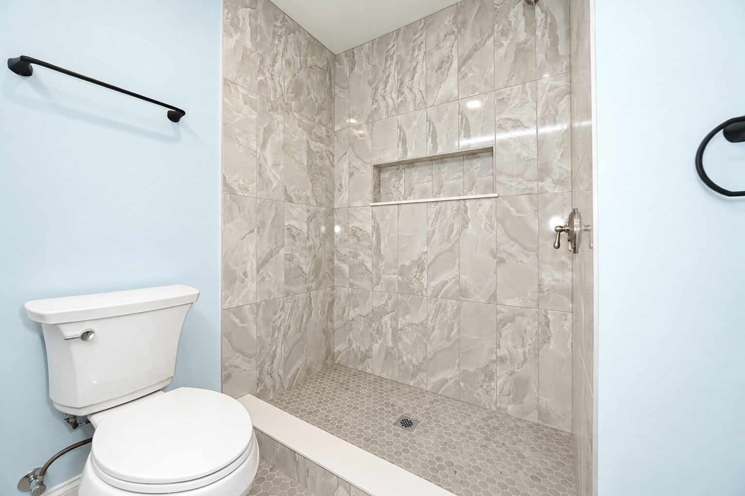 580 Broad St #2A Bridgewater — Photo 21 of 28