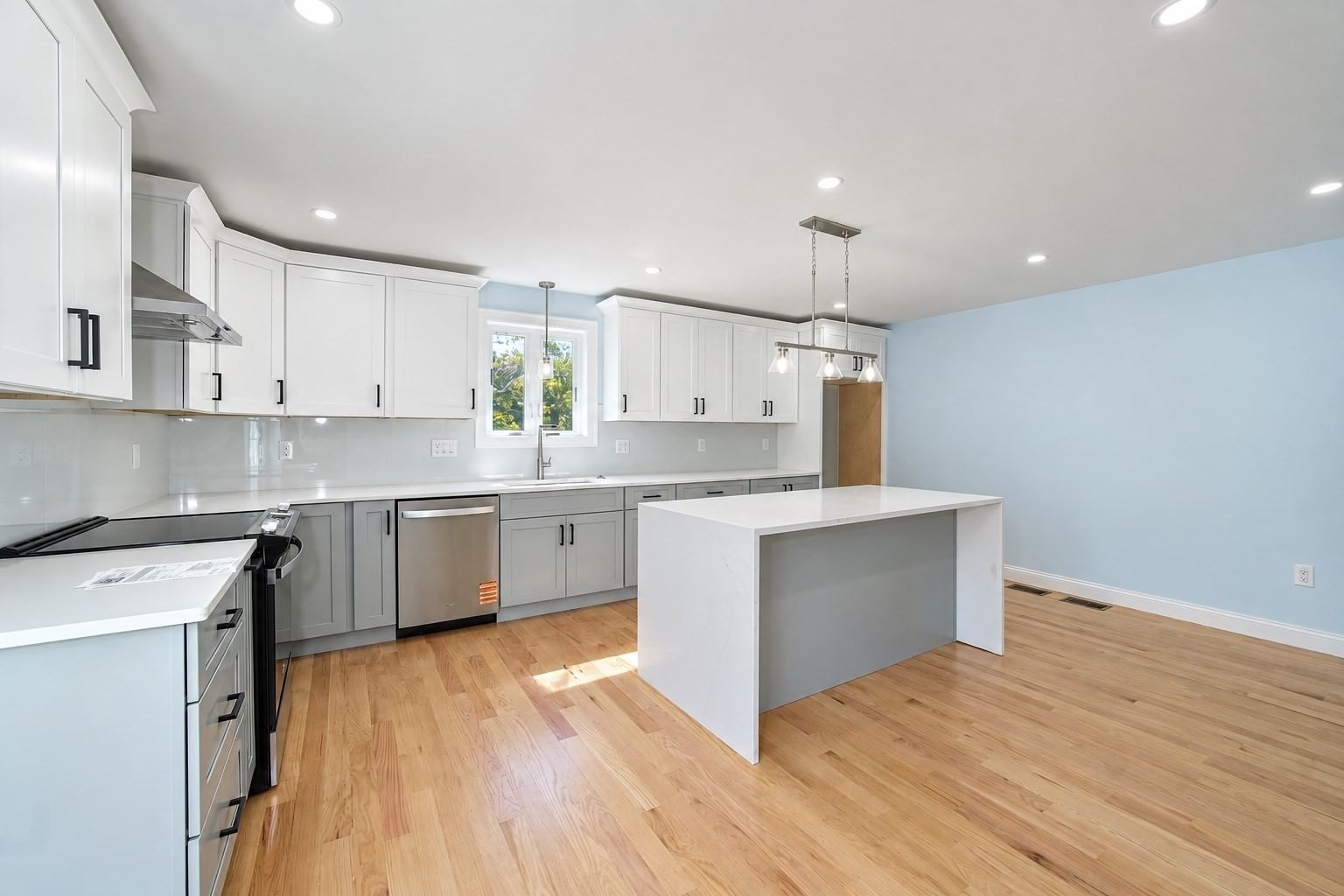 580 Broad St #2A Bridgewater — Photo 8 of 28