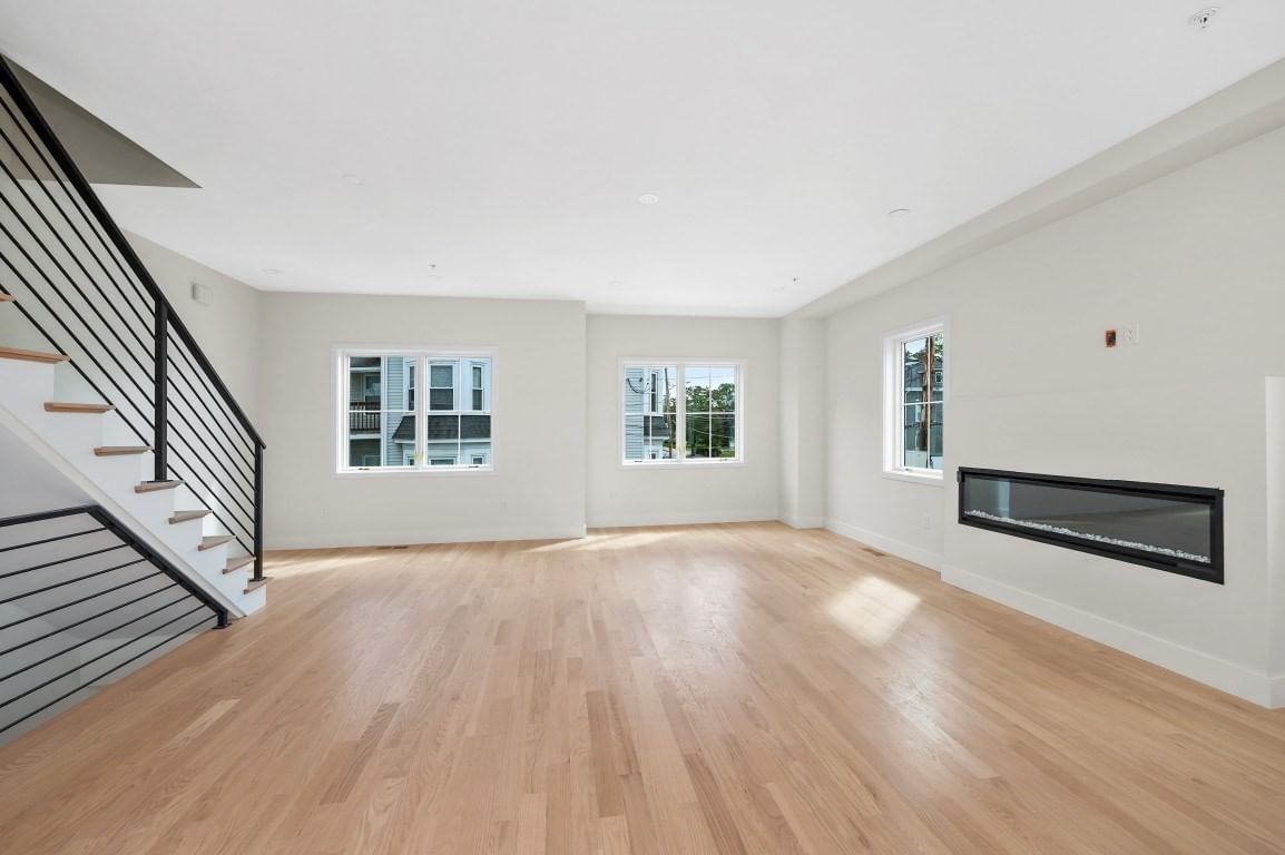 66 Orange Street #1 Waltham — Photo 11 of 29