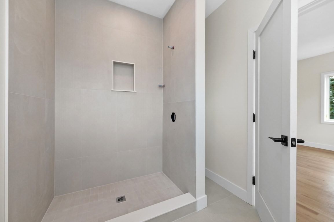 66 Orange Street #1 Waltham — Photo 20 of 29