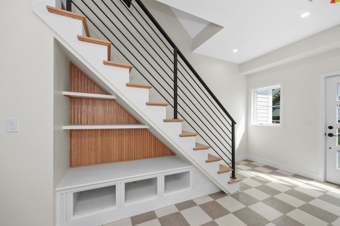 66 Orange Street #1 Waltham — Photo 25 of 29