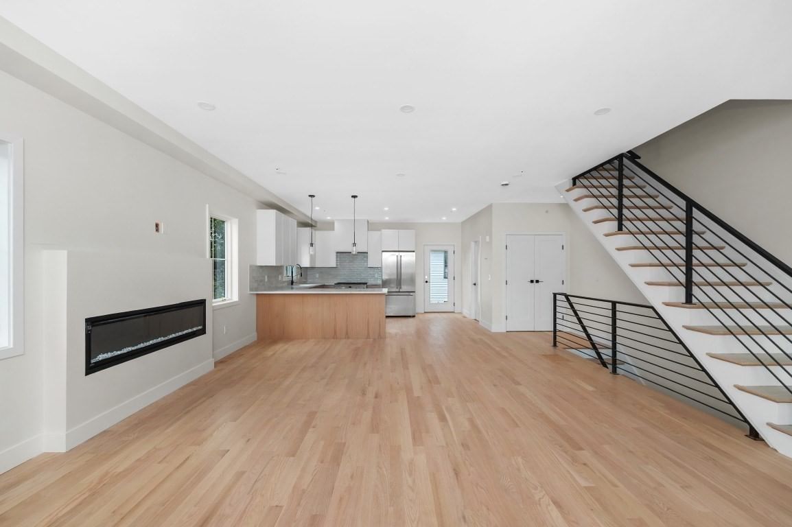 66 Orange Street #1 Waltham — Photo 8 of 29