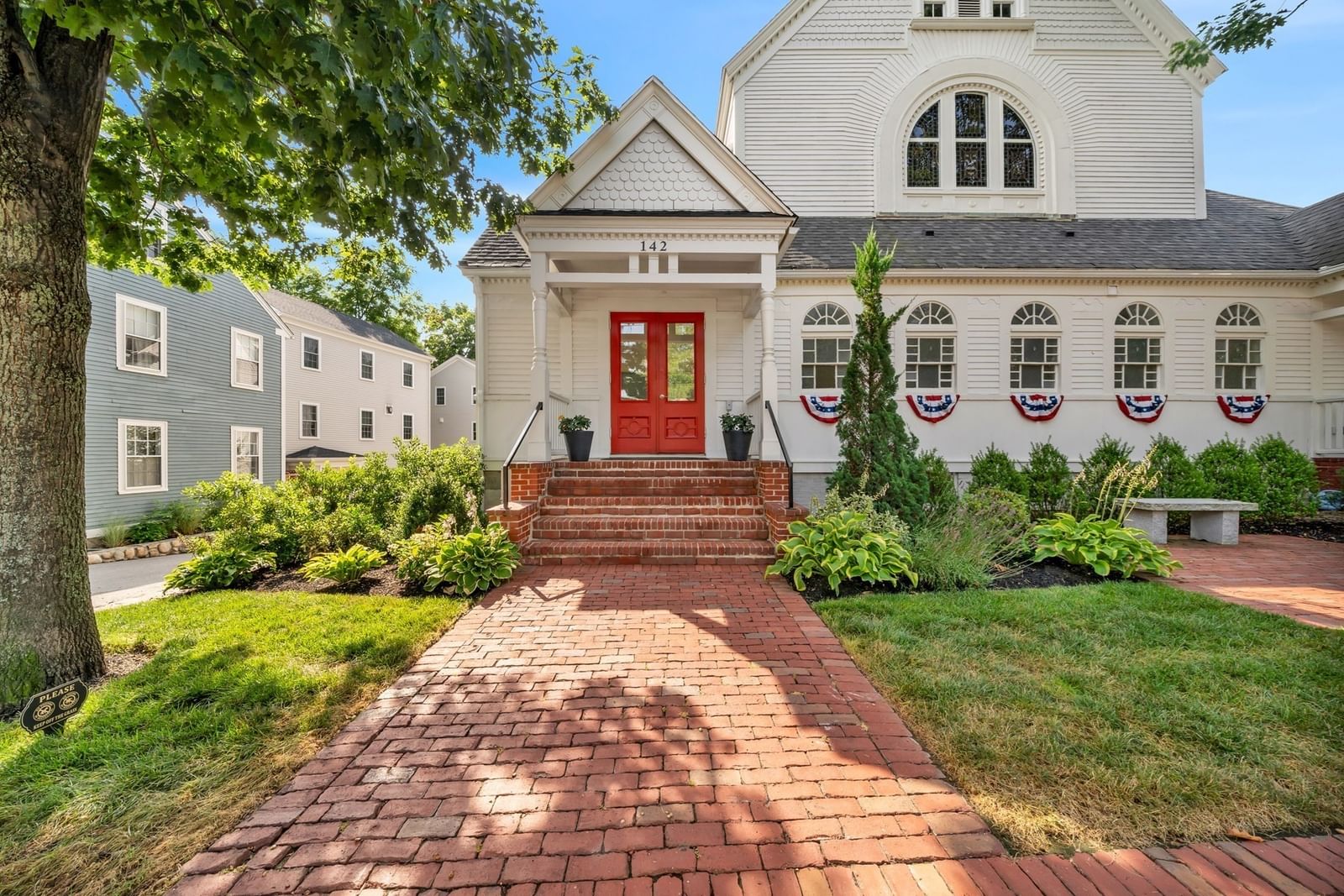 142 Main St #4 Amesbury — Photo 3 of 41