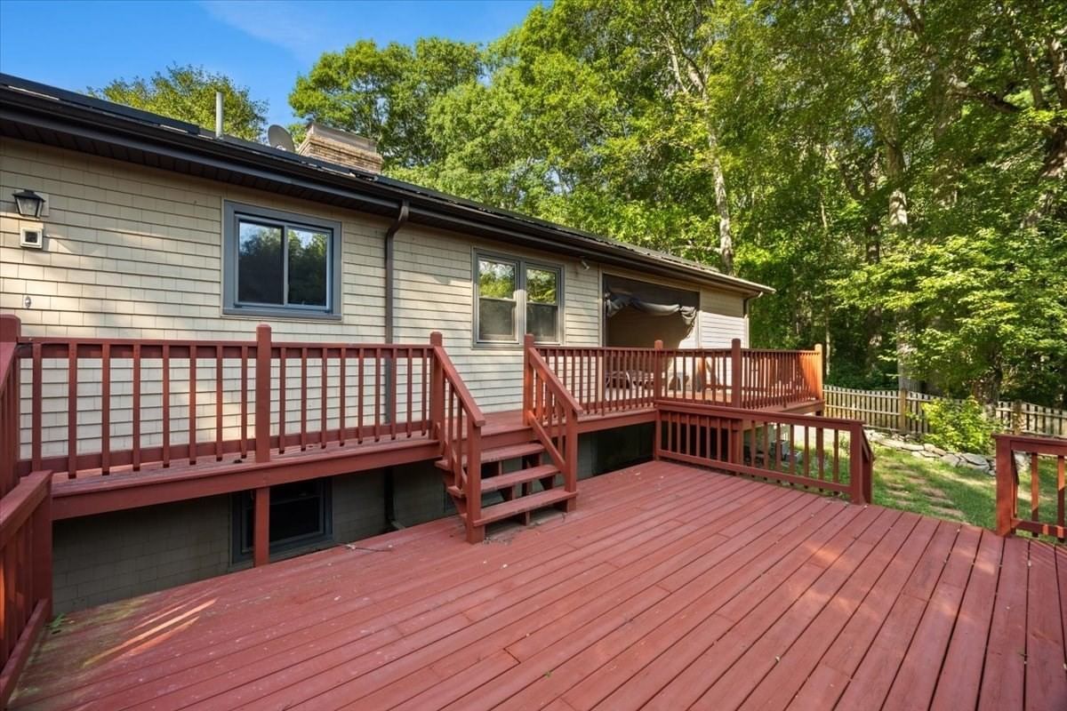 95 Christopher Cr Westport — Photo 33 of 41