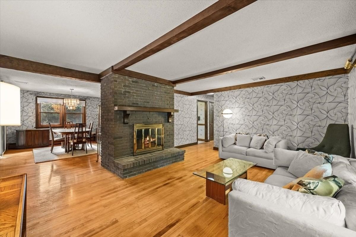 95 Christopher Cr Westport — Photo 9 of 41