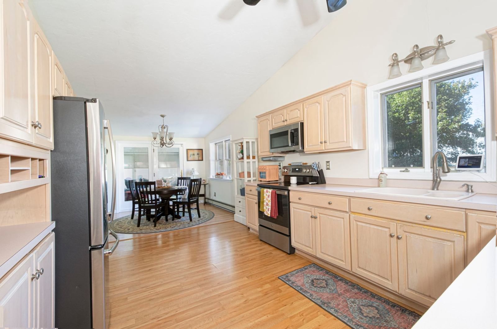 24 Lake St Hudson — Photo 7 of 36