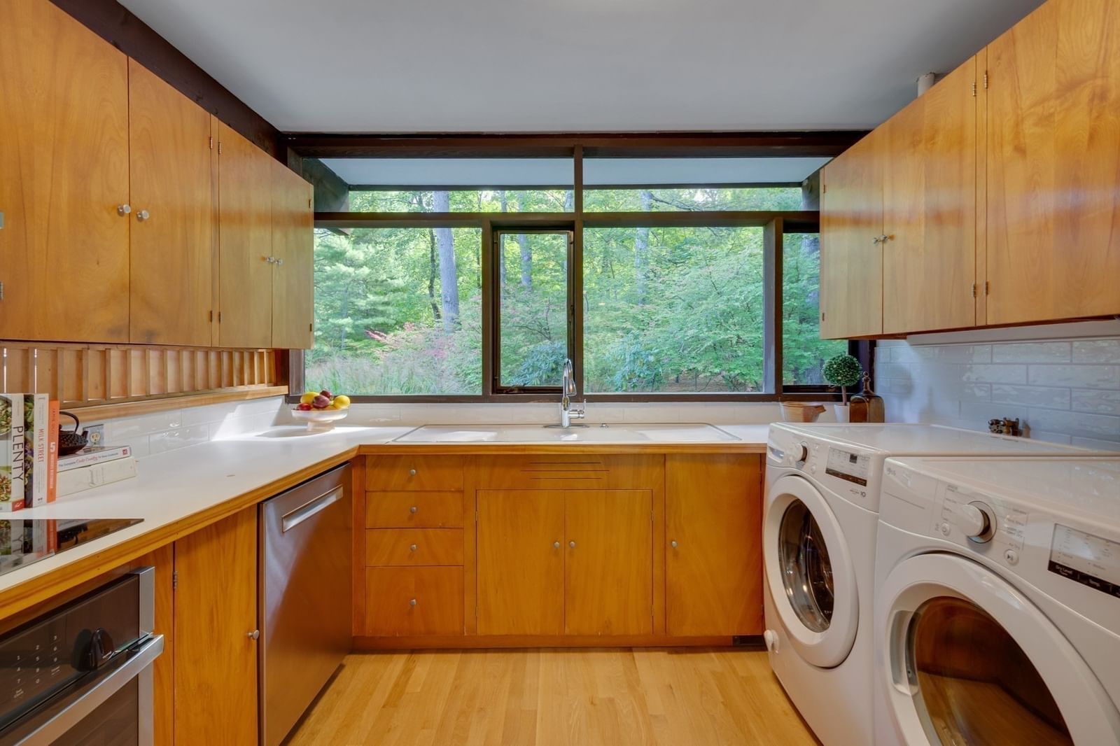 7 Old Conant Rd Lincoln — Photo 12 of 38