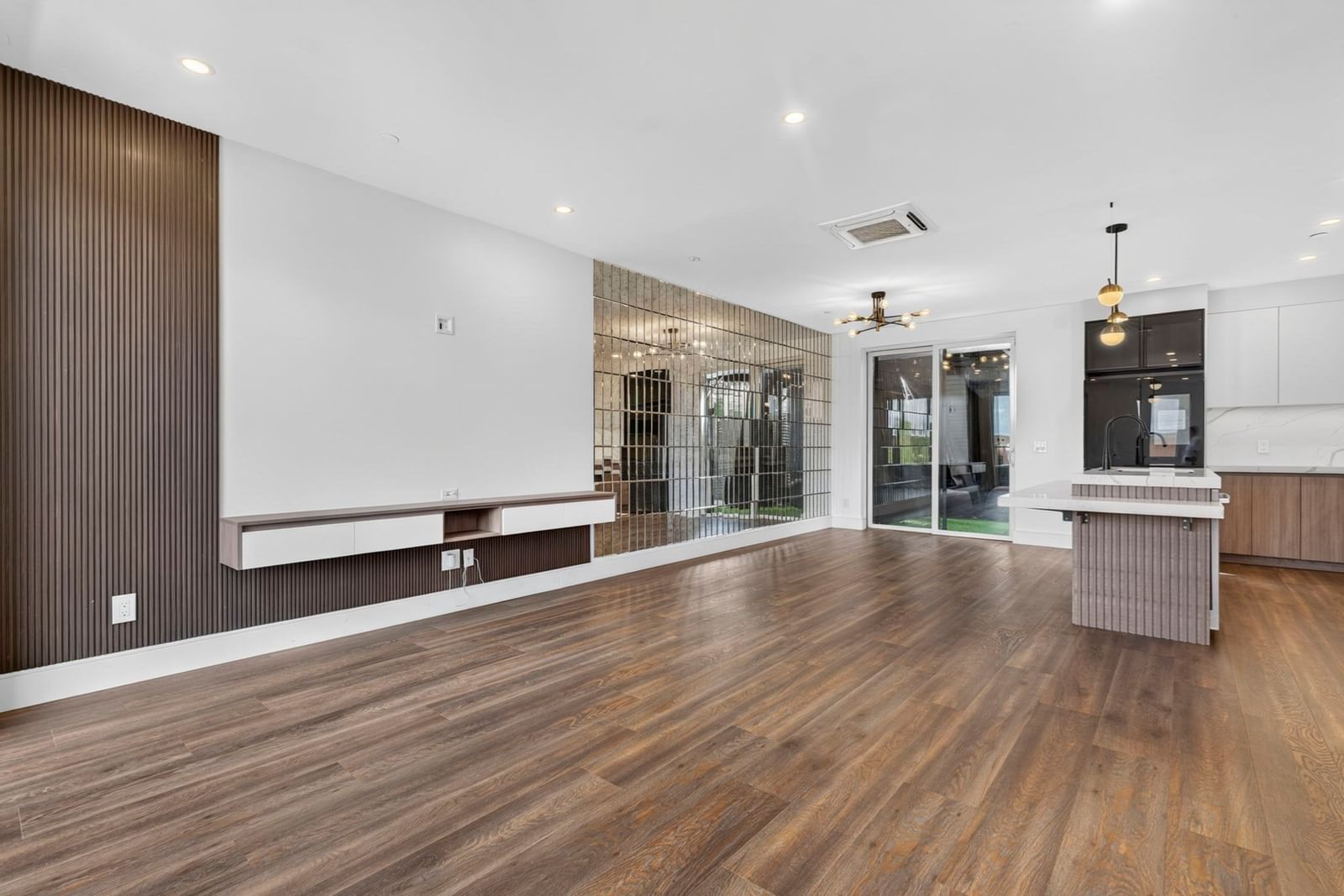 29 Woodford St #3 Boston — Photo 4 of 41