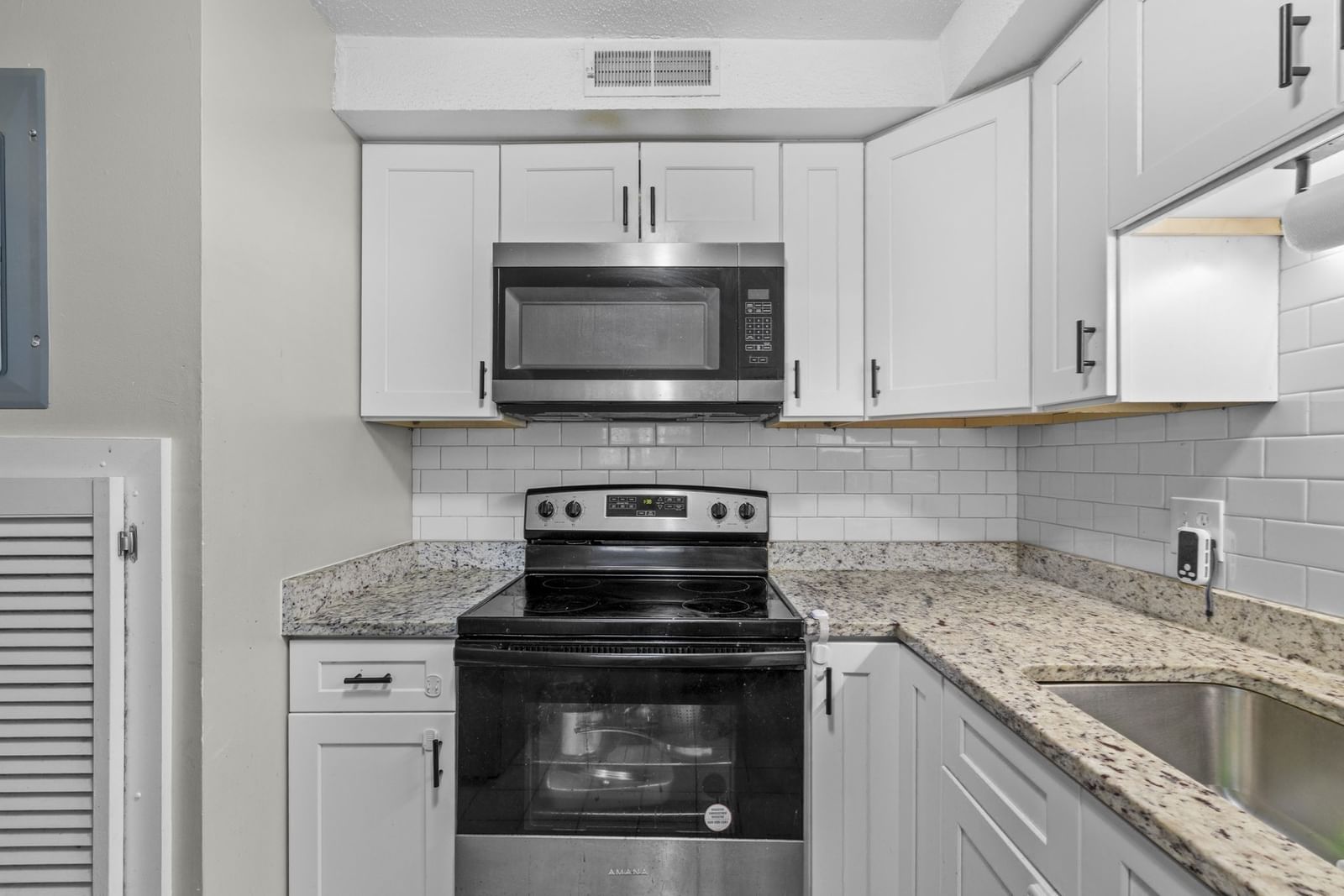 103 Oak Ln #4 Brockton — Photo 9 of 23