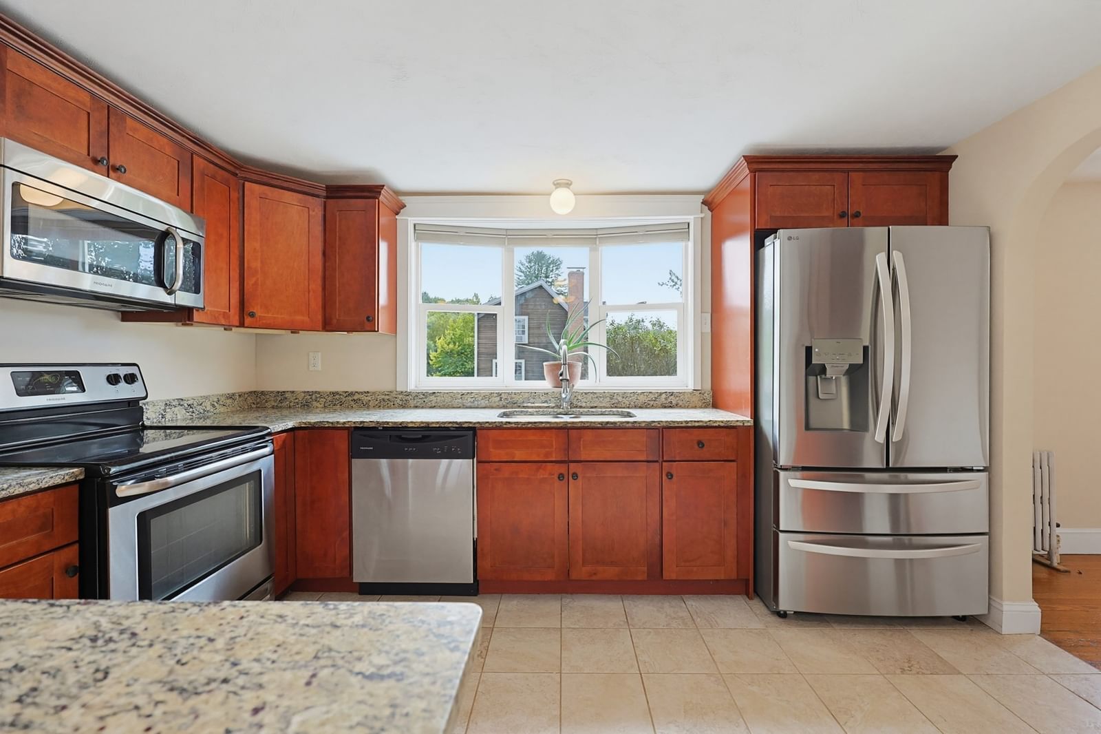 2806 Providence Rd Northbridge — Photo 19 of 42