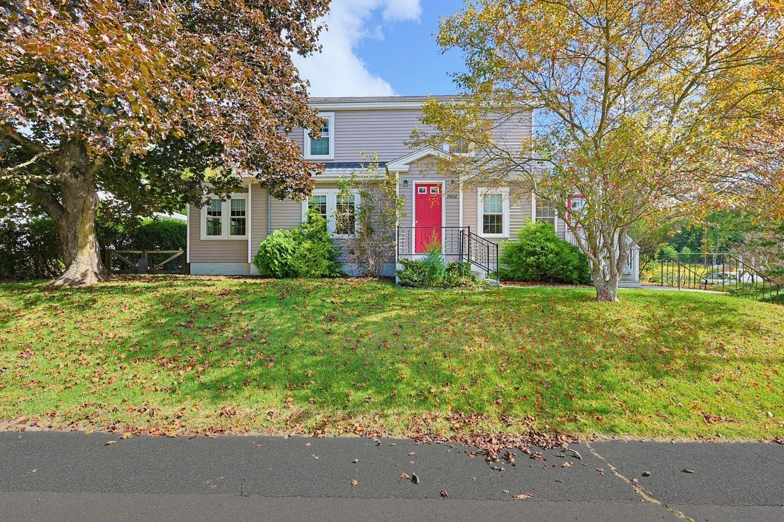2806 Providence Rd Northbridge — Photo 2 of 42