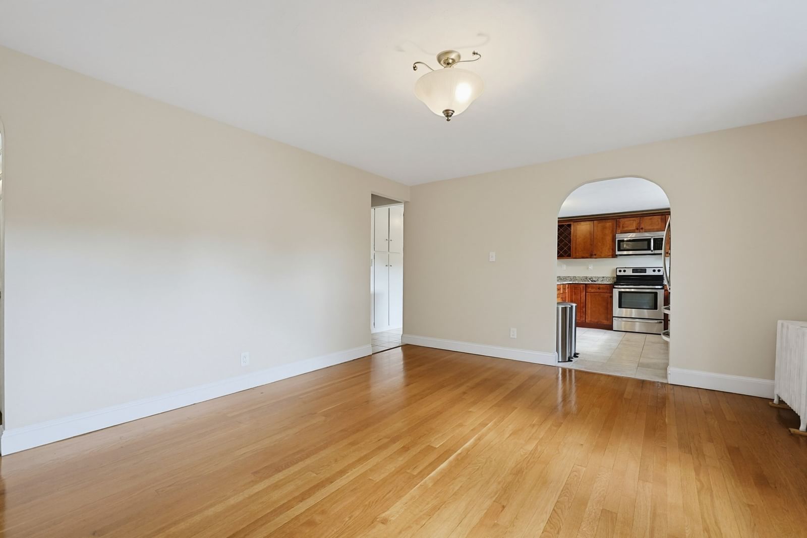 2806 Providence Rd Northbridge — Photo 4 of 42