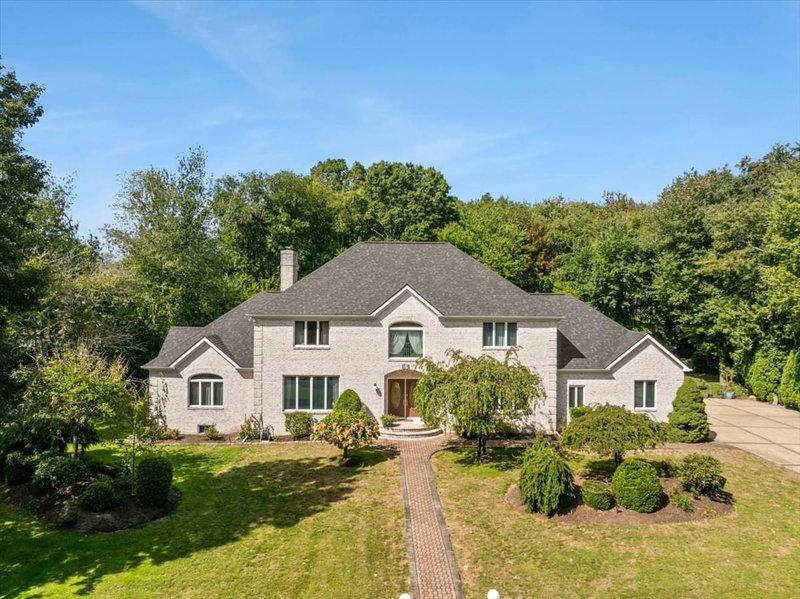 84 Jane Howland Dr