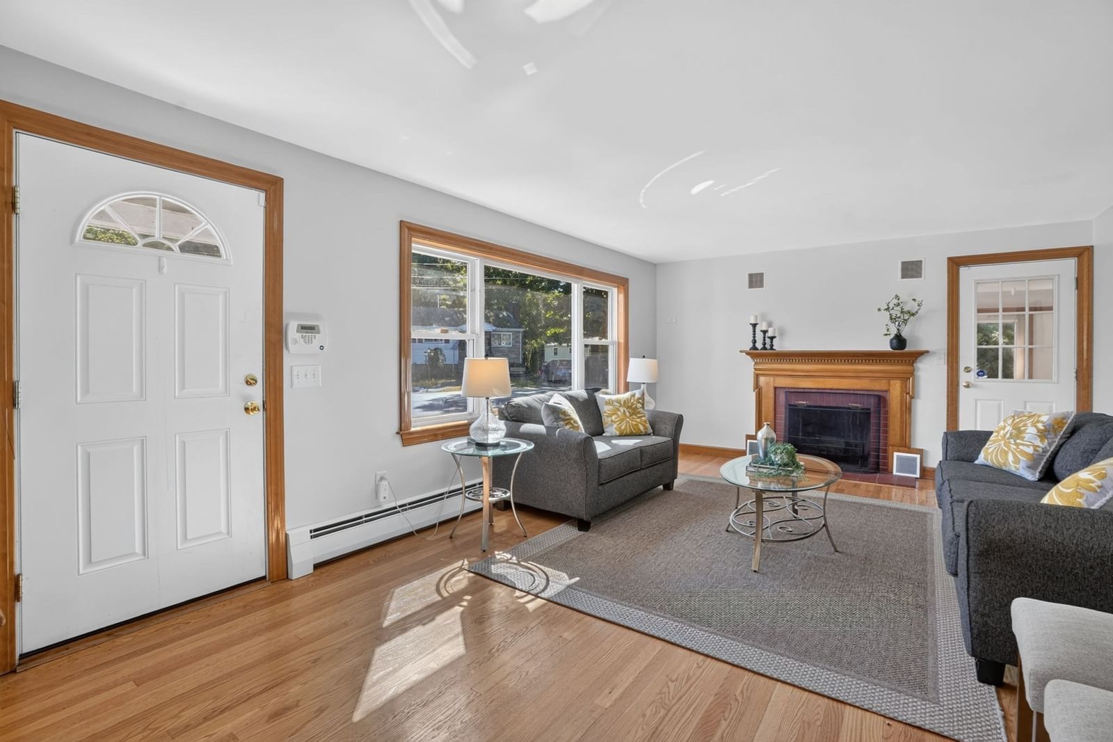 36 Mckenney Cir Andover — Photo 3 of 36