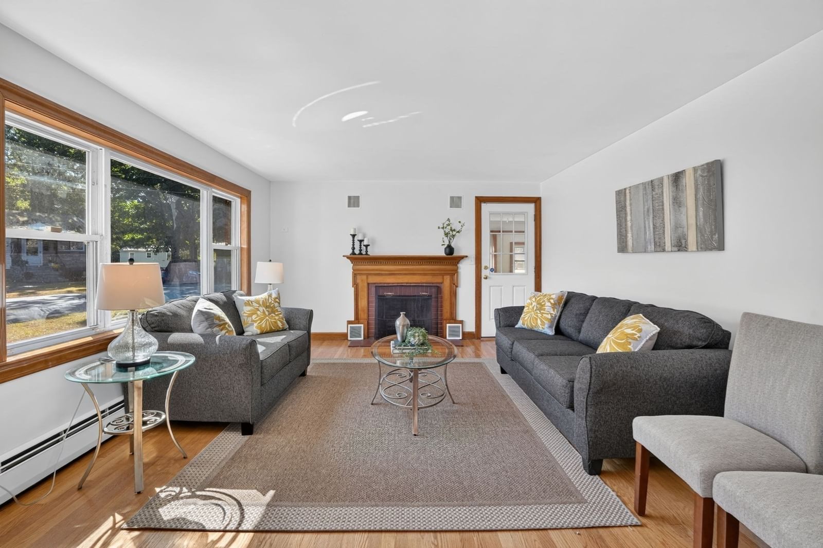 36 Mckenney Cir Andover — Photo 4 of 36