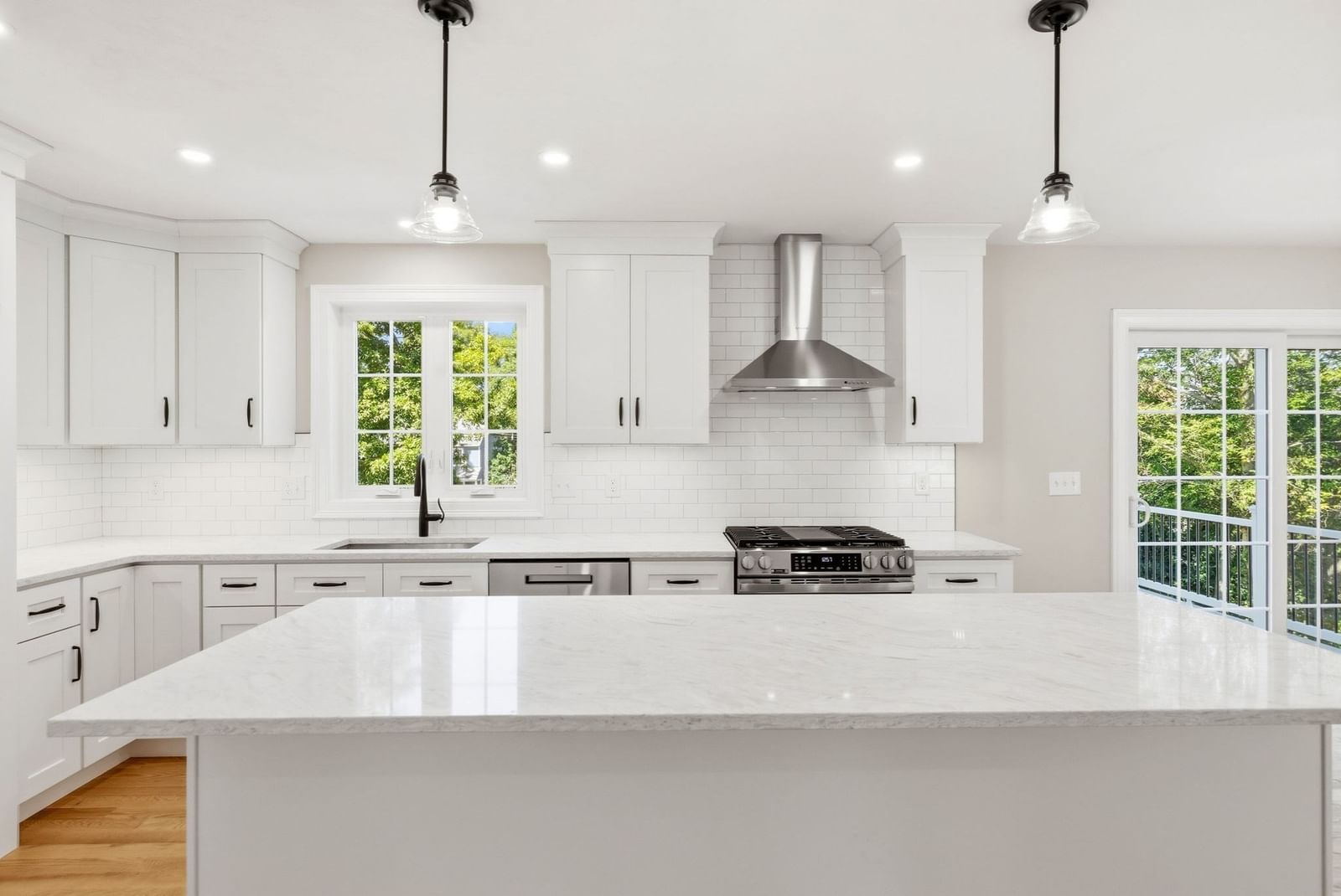 15 Reardon Rd Billerica — Photo 9 of 42