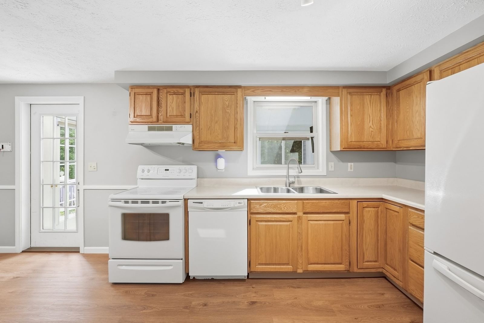 140 Town Farm Road Brookfield — Photo 18 of 36