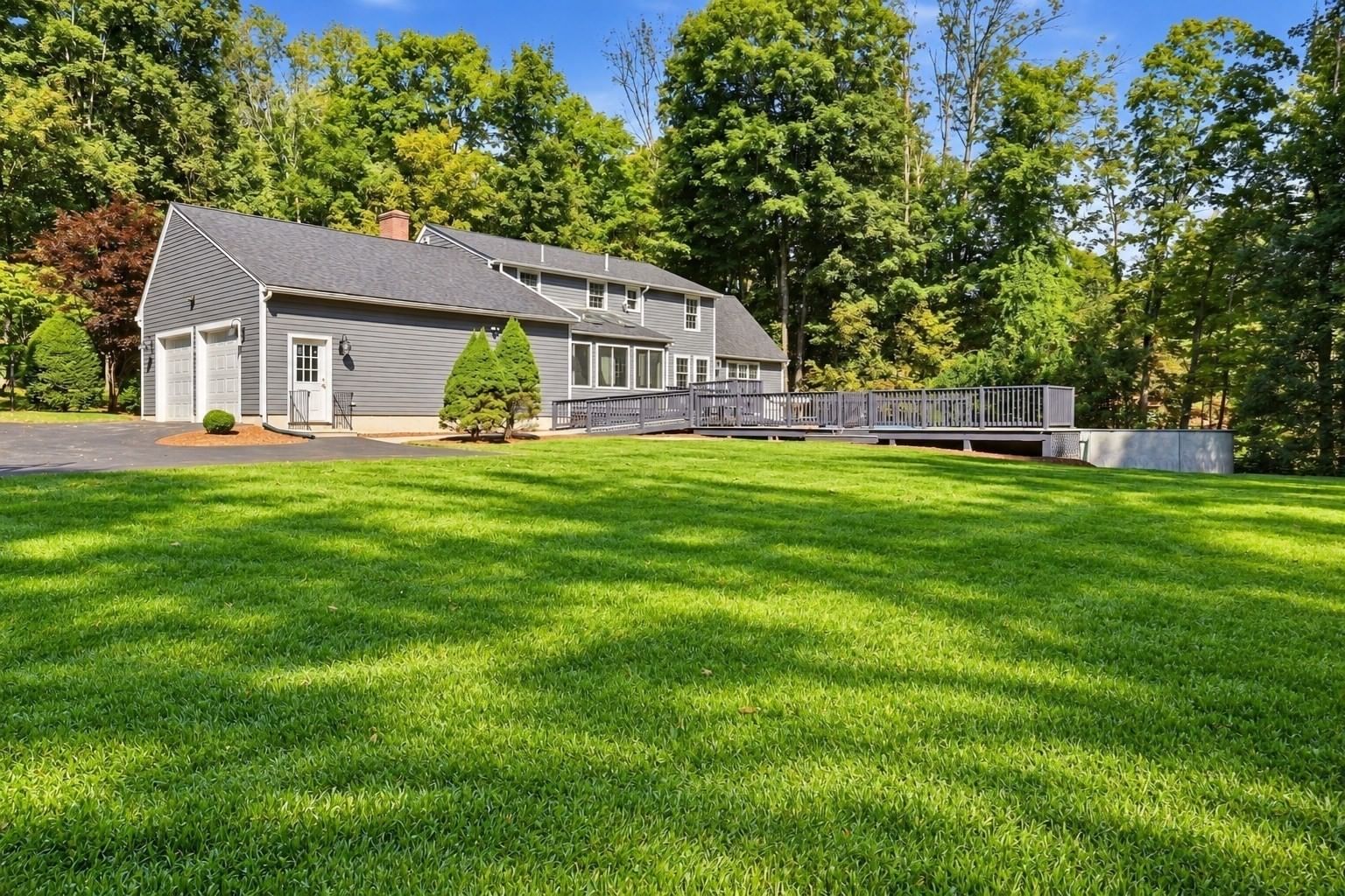 140 Town Farm Road Brookfield — Photo 2 of 36