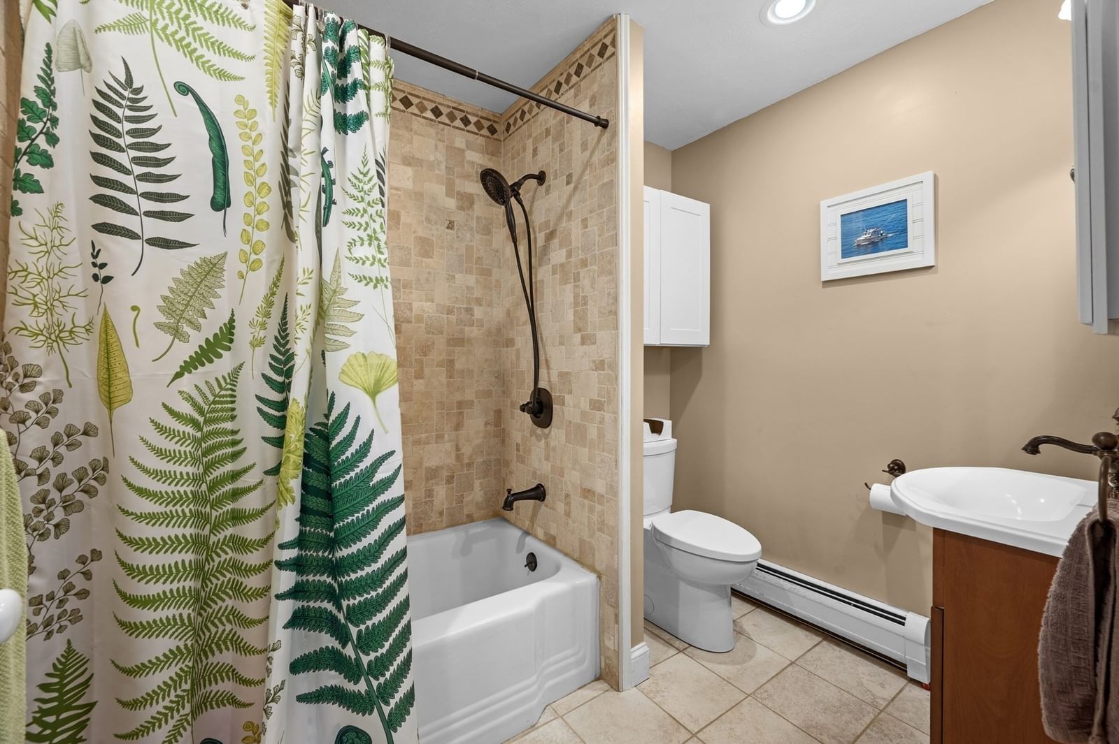 181 Main, Kingston, NH 03848 photo 4