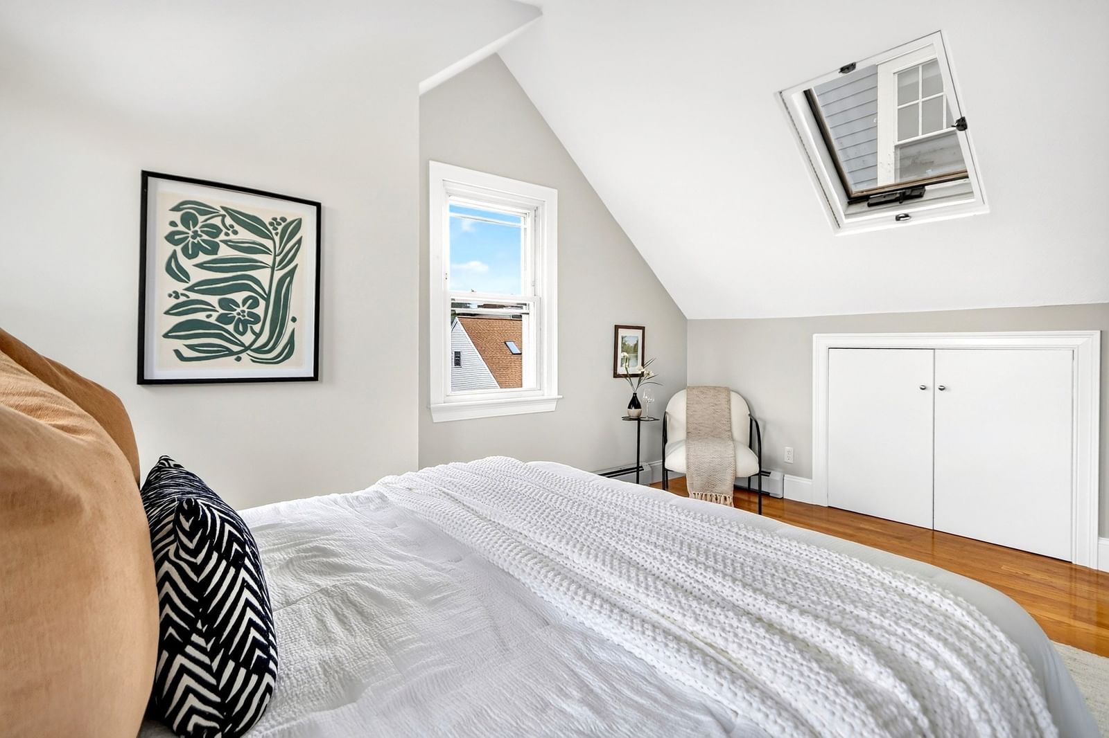 139 W 6th St #2 Boston — Photo 20 of 33