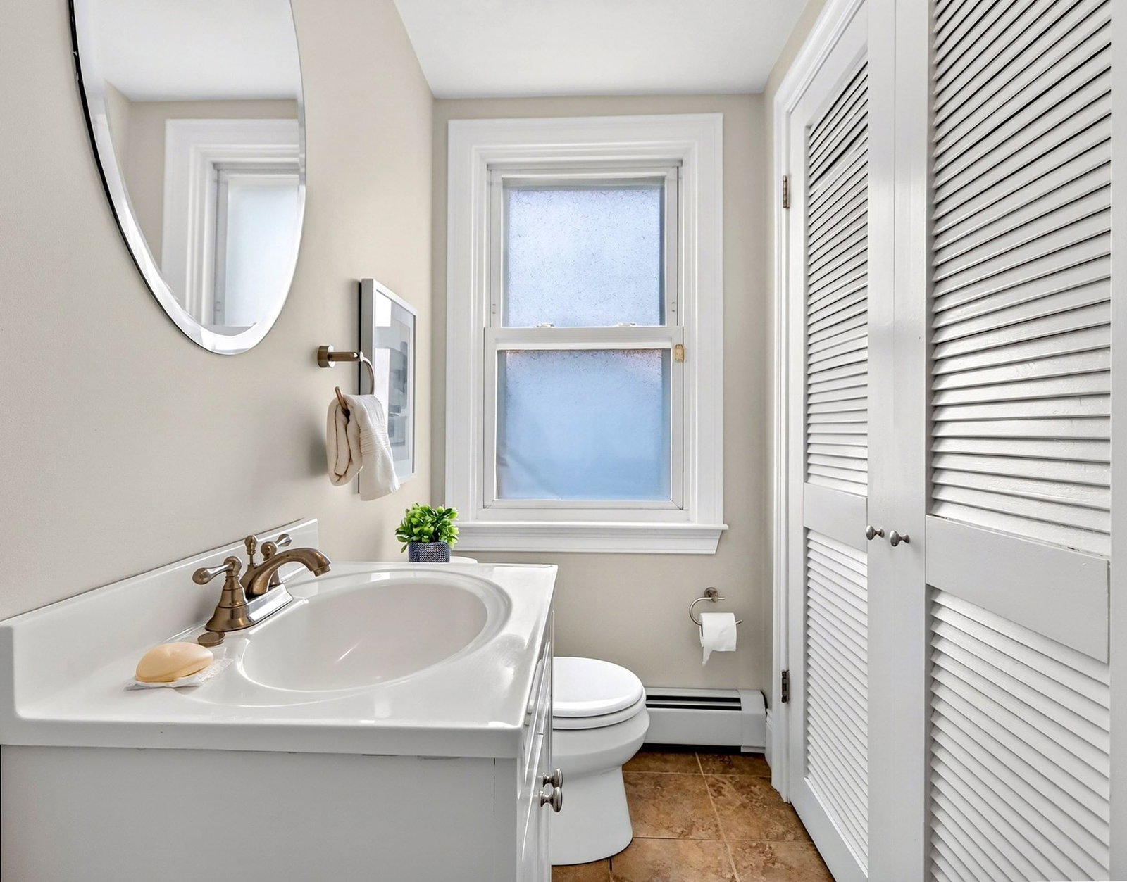 139 W 6th St #2 Boston — Photo 24 of 33