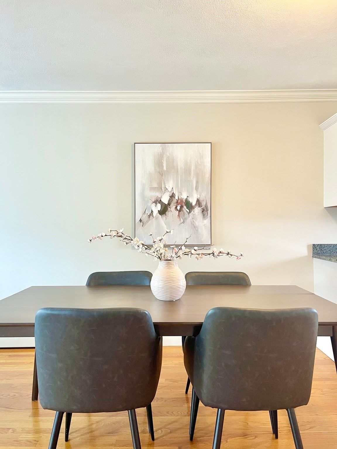 139 W 6th St #2 Boston — Photo 6 of 33