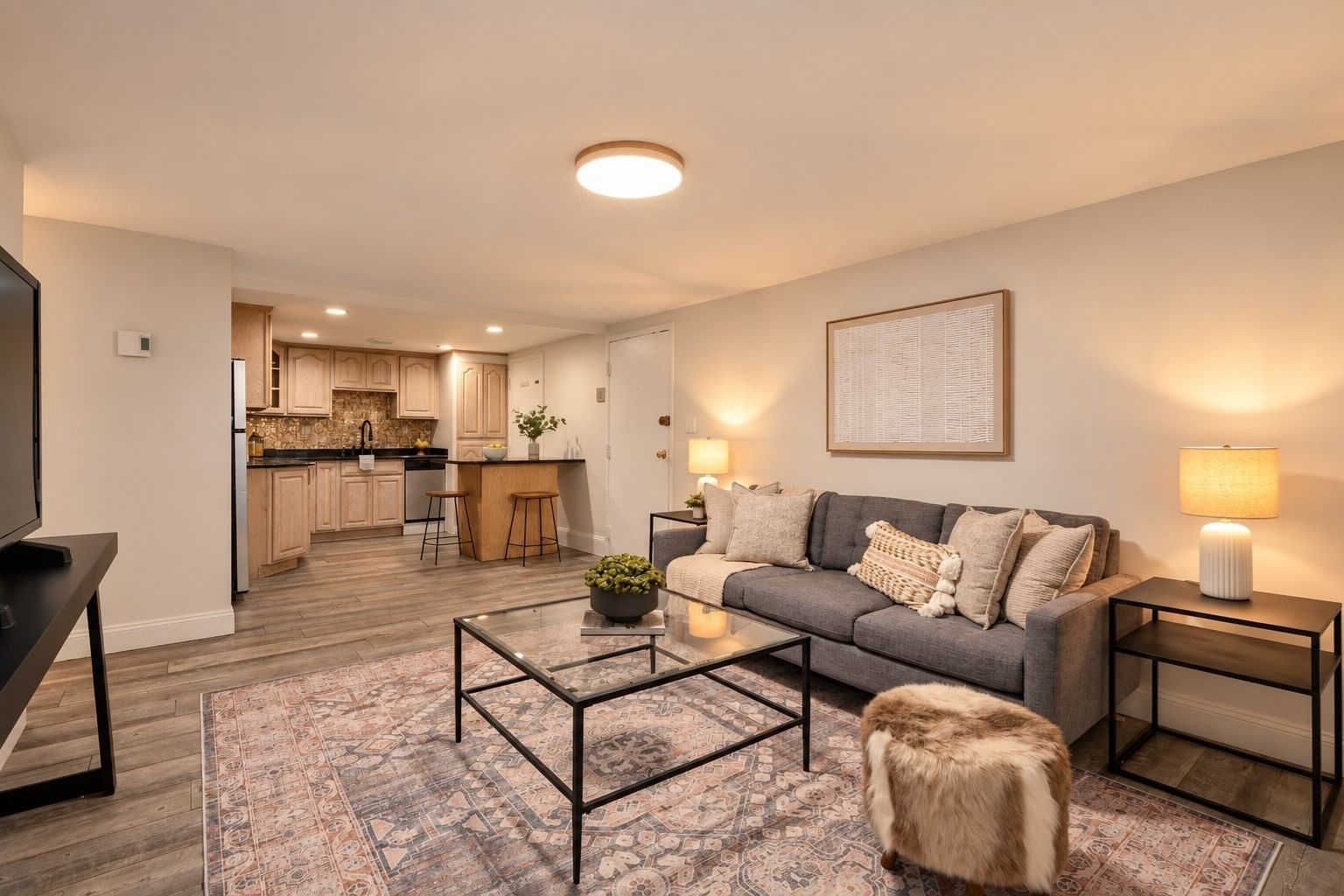 365 Faneuil St #4 Boston — Photo 1 of 28
