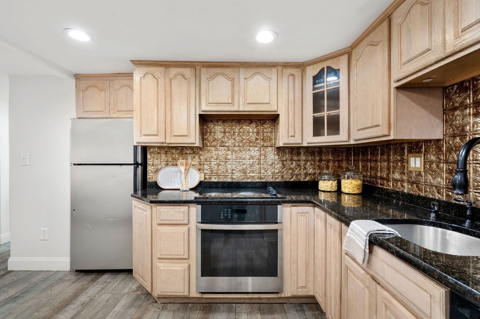 365 Faneuil St #4 Boston — Photo 6 of 28