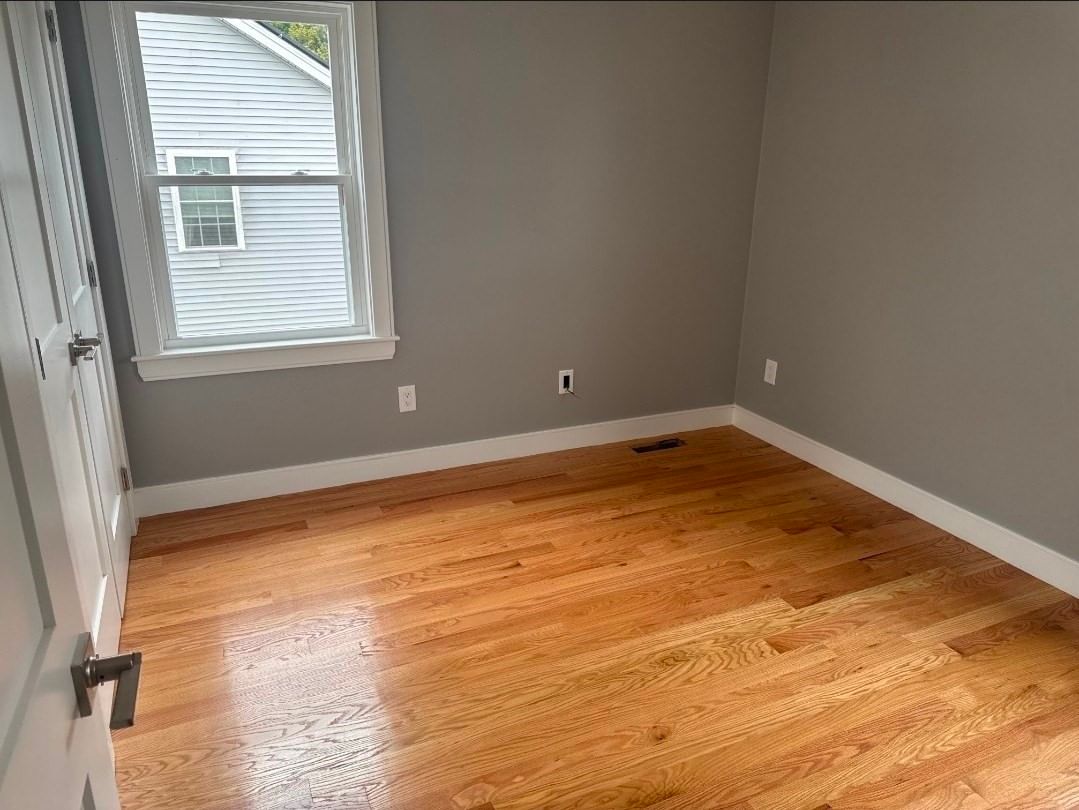 11 Maitland Ave Lowell — Photo 6 of 12