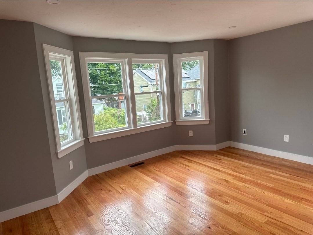 11 Maitland Ave Lowell — Photo 8 of 12