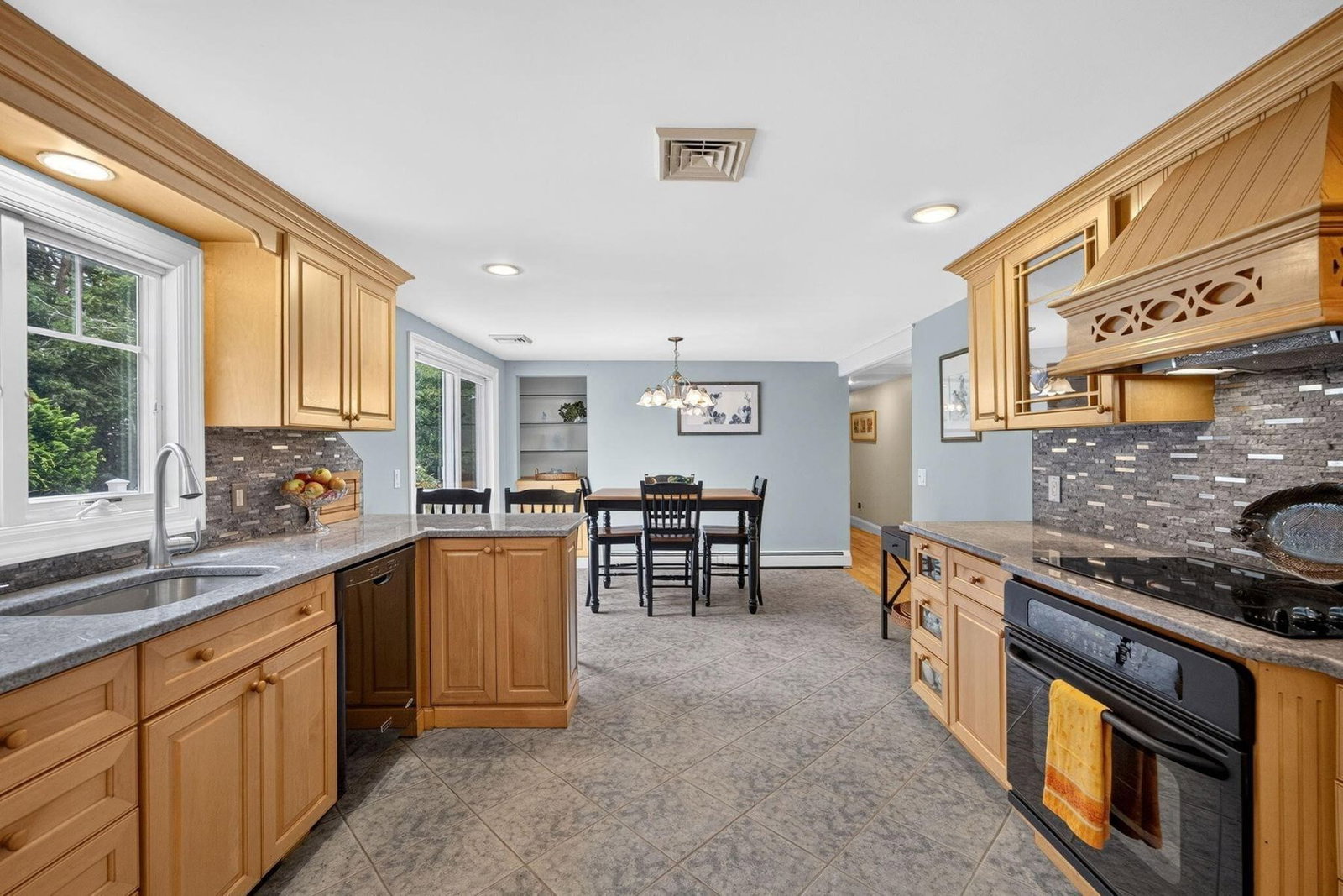 288 Millstone Road Brewster — Photo 8 of 41